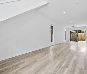 Brand-New 3-Bedroom Townhouse in Yandina Glen - Photo 2