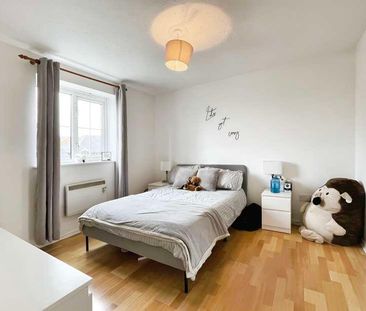 Windsor Quay, Cardiff Bay, Cardiff, CF11 - Photo 5