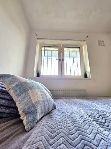 Room in a Shared Flat, Ellen Wilkinson House, E2 - Photo 2