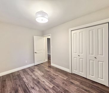 For Lease - 25 Paisley Boulevard Unit# Unit One, Mississauga, Ontario - Photo 5