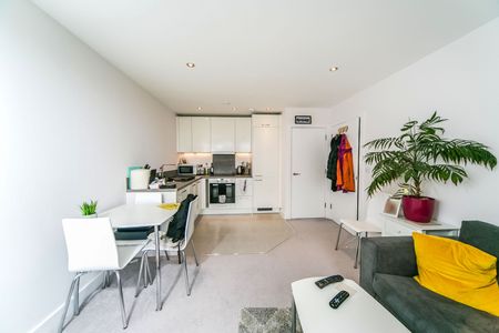 1 bedroom apartment to rent - Photo 2