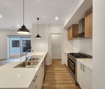 Quality, Family Home! - Photo 4