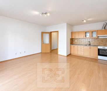 Pronájem bytu 1+kk 42 m2 - Photo 6