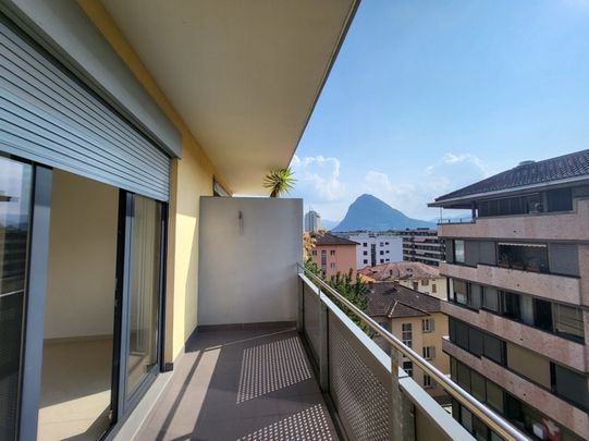 Lugano: top floor with a view - Photo 1