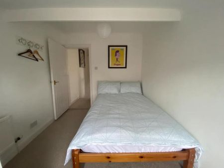 4 bedroom house to rent - Photo 2
