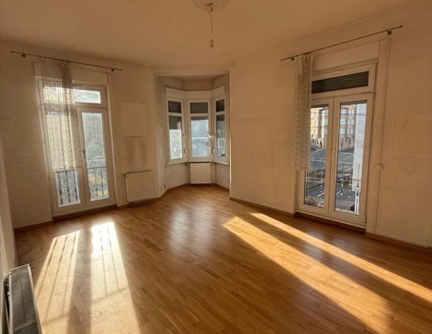 Altbau WG-Zimmer mit Erker und Sonne - Photo 1