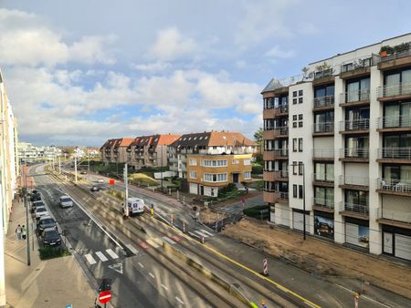 Gerenoveerd appartement in Oostduinkerke - Photo 2