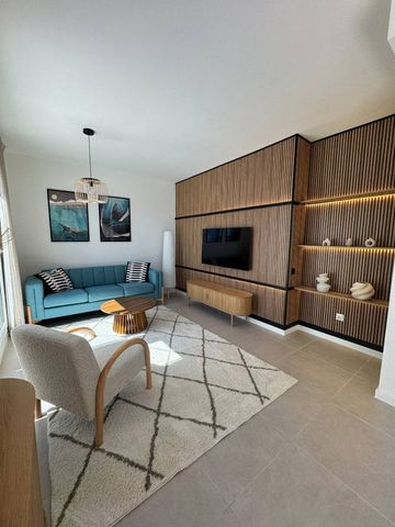 2 bedroom luxury penthouse for rent in Estepona, Spain - Photo 4