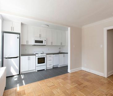 For Lease - 398 Avenue Road Unit# 423, Toronto, Ontario - Photo 6