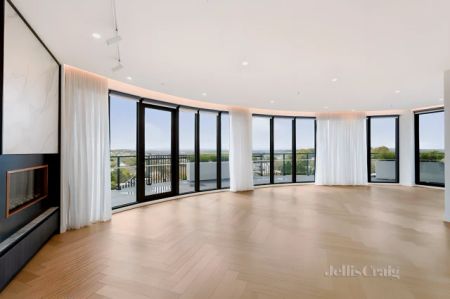 3 Bed, 2 Bath - Photo 4