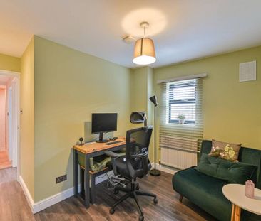 2 bedroom flat to rent - Photo 6