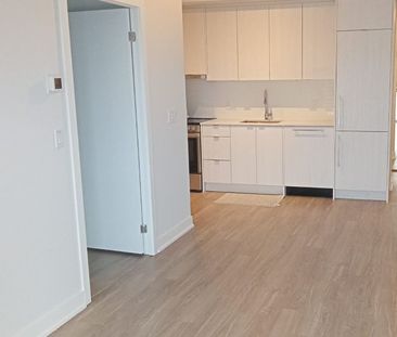 For Lease - 4130 Parkside Village Drive Unit# 3711, Mississauga, On... - Photo 6