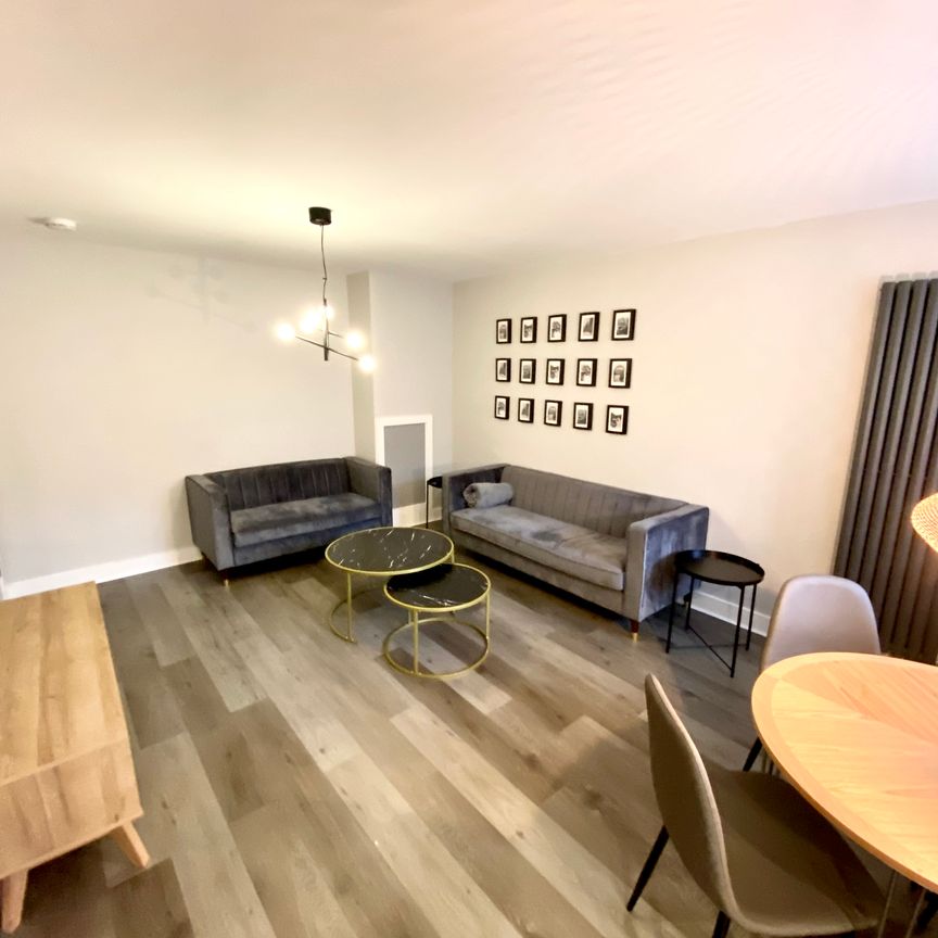 Bolingbroke Street Unit 4 - Photo 1