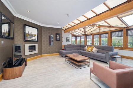 5 bedroom detached house to rent - Photo 3