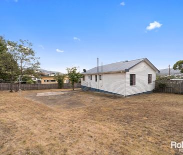 Sunny Three Bedroom Home in Risdon Vale - Photo 3