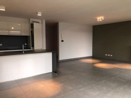 Appartement te huur - Foto 2