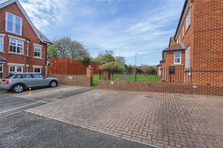 2 bed terraced house to rent in Tweed Street, Saltburn-by-the-Sea, TS12 - Photo 5