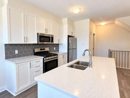 For Lease - 323 GISBORNE Place, Kanata, Ontario - Photo 4