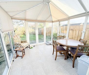 2 bedroom detached bungalow to rent - Photo 2