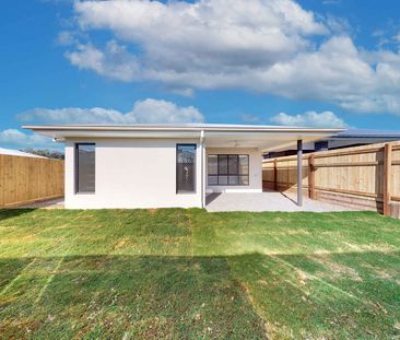 STYLISH HOME - Photo 4