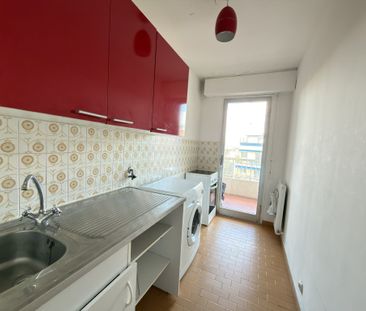 Location Appartement 1 pièce 30m² ANTIBES 06600 - Photo 2