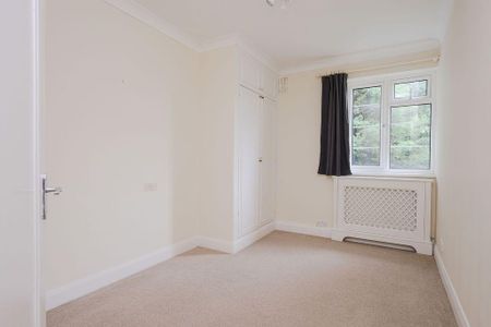 4 bedroom flat to rent - Photo 5