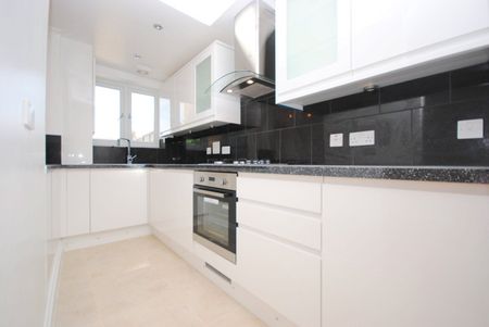 Buchan Road, London, SE15 - Photo 4