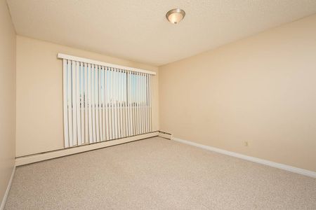 Madison Arms - Photo 4