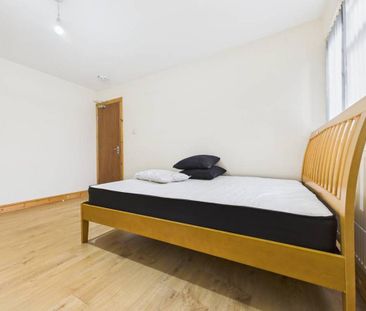 6 bedroom terraced house to rent - Photo 2