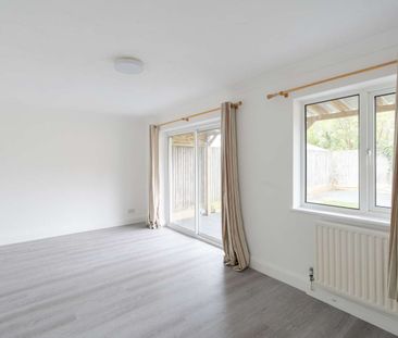 Beaufort Close, Bicester, Oxfordshire, OX26 - Photo 3