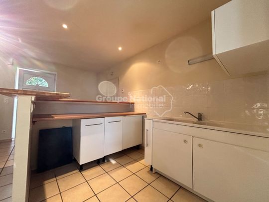 A louer à Orange appartement 2 chambres de 85 m2 avec extérieur, - Photo 1