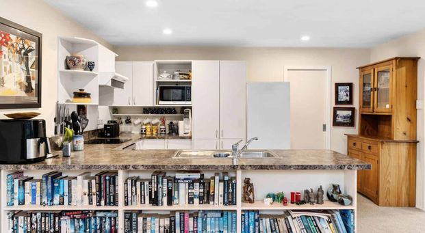 Comfort, Character & Classic Wanaka Charm - Photo 1