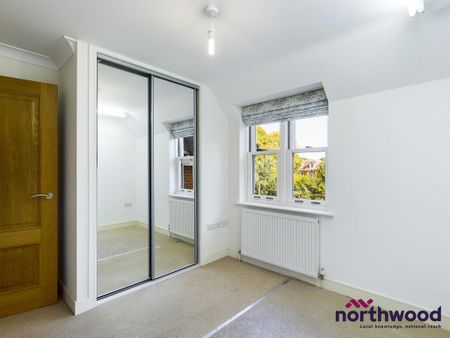 2 bedroom flat to rent - Photo 4