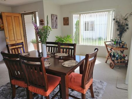 This tidy and low-maintenance home at 2 Sudbury Court offers comfortable living in a quiet, well-kept neighbourhood. - Photo 4