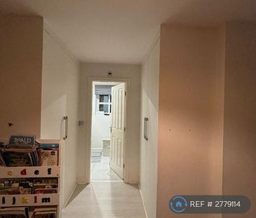 3 bedroom detached house to rent - Photo 3