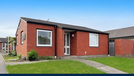 SOMERFIELD - TWO BEDROOM RENOVATED TOWNHOUSE - Photo 5