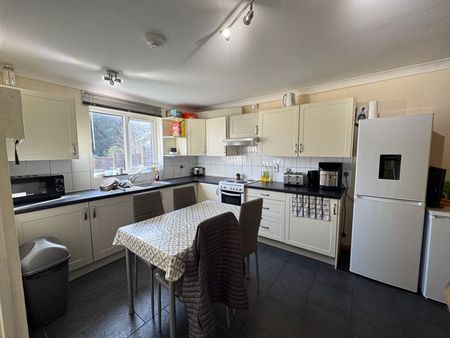 Bradshaw Road, Chichester - Photo 5