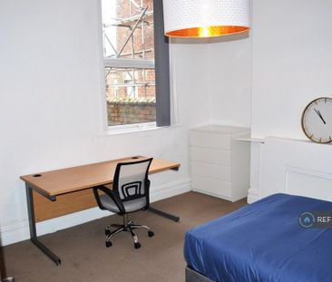 1 bedroom in a house share to rent - Photo 6