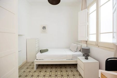 Carrer de Mallorca, Barcelona, Catalonia 08037 - Photo 3