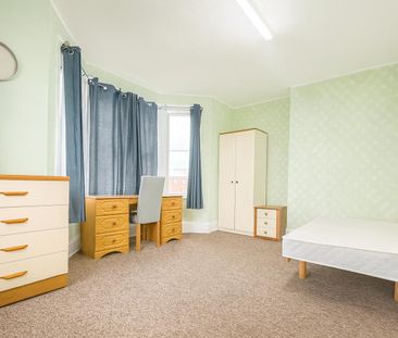 En-Suite Room To Let - HP11 - Photo 3