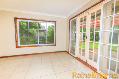 Convenient Location - Photo 2