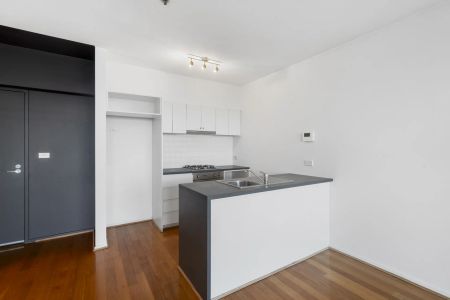 Unit B905/70 Speakmen Street, - Photo 4