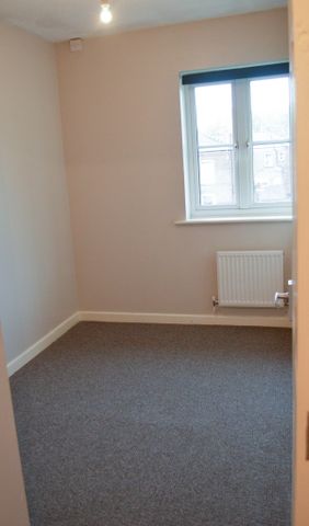 Two Bedroom Townhouse to let in Wigan Town Centre - Photo 4