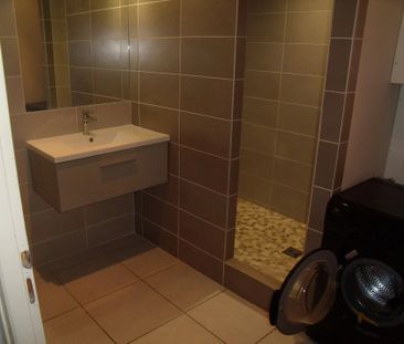 Location Appartement 2 pièces 62m² VALENCE 26000 - Photo 5