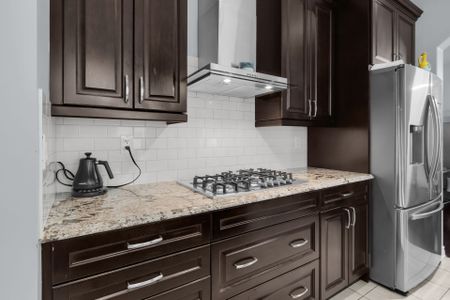 For Lease - 940 Dice ( Upper Level ) Way, Milton, Ontario - Photo 4