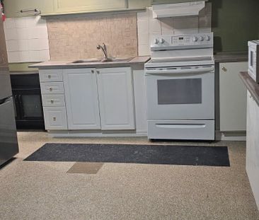 For Lease - 21 Beatrice Street Unit# B, Oshawa, Ontario - Photo 1