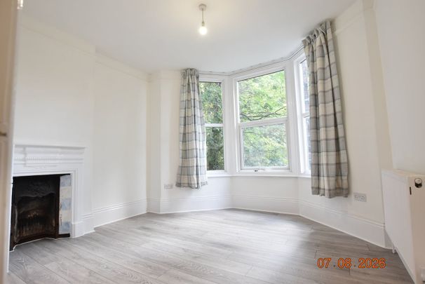 1 Bed Flat, Hart Hill Drive, LU2 - Photo 1