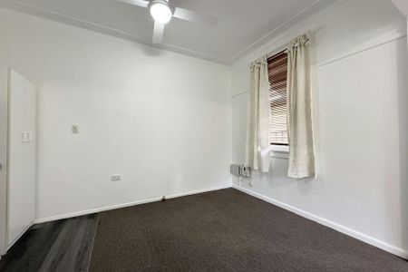 Affordable Studio Accommodation! - Photo 2