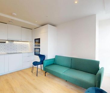 2 bedroom flat to rent - Photo 2
