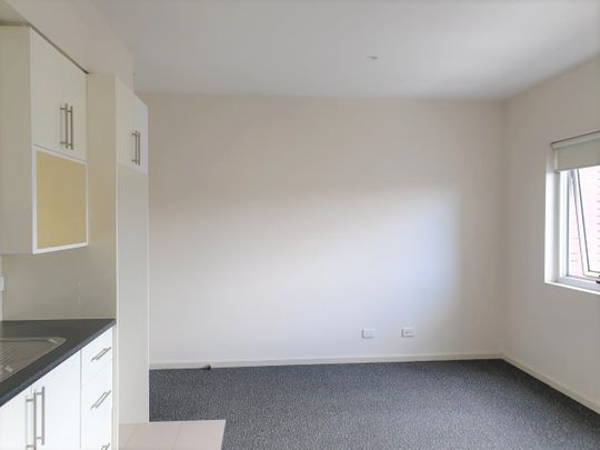 202/6 Hope Street, Brunswick VIC 3056 - Photo 1